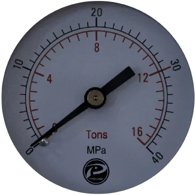 Dual display pressure gauge