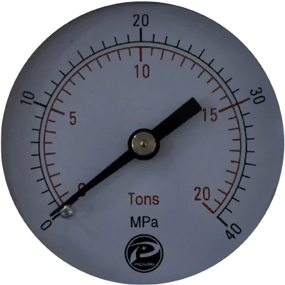 Dual display pressure gauge