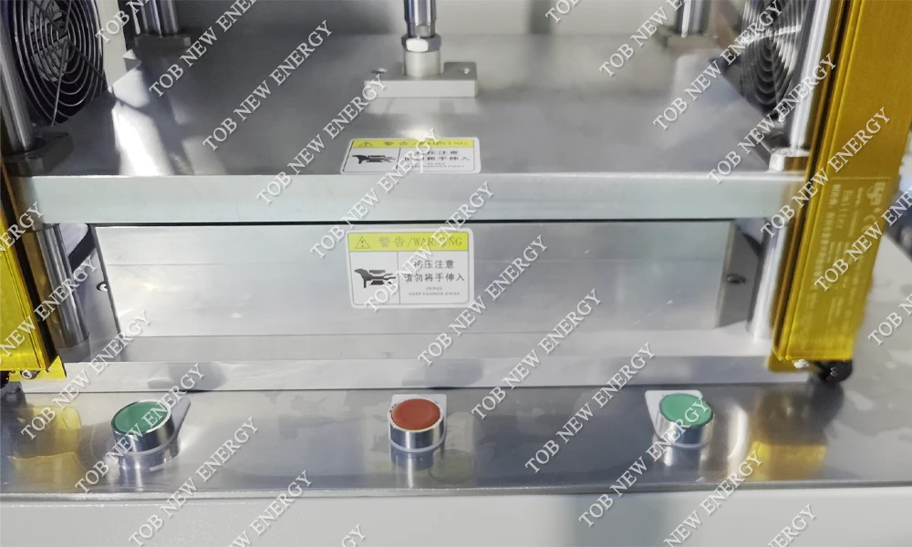 Helium Leak Detector for Prismatic Cell Leakage Test